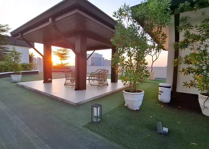 公寓 Quiet & Cozy 1km To The Heart Of Araneta With Free Parking *