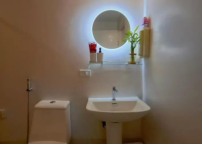 Quiet & Cozy 1km To The Heart Of Araneta With Free Parking *
