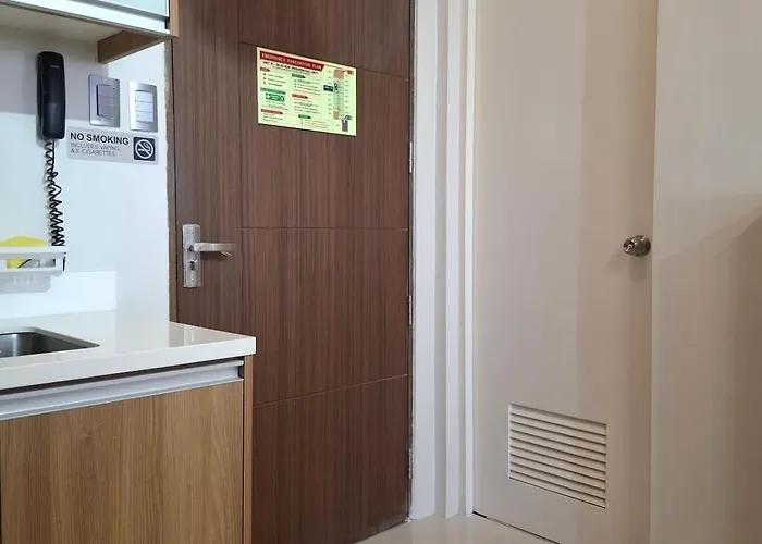 Quiet & Cozy 1km To The Heart Of Araneta With Free Parking 公寓