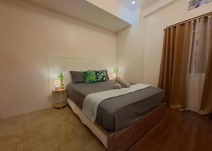 Quiet & Cozy 1km To The Heart Of Araneta With Free Parking