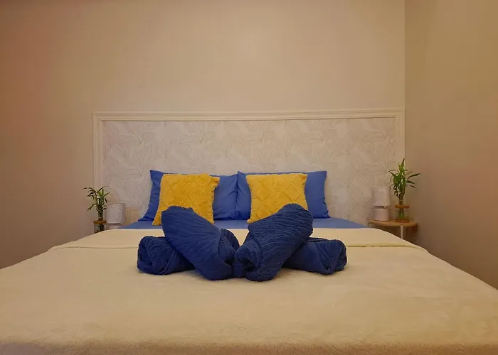 公寓 Quiet & Cozy 1km To The Heart Of Araneta With Free Parking *